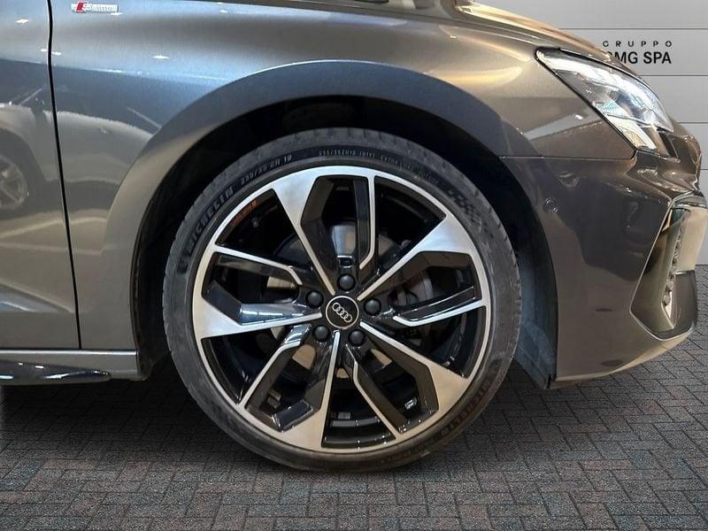 Audi A3 Sportback 35 2.0 tdi Identity Black s-tronic