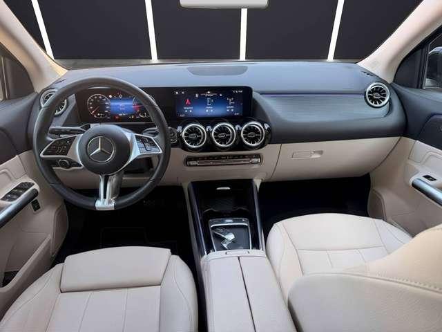 Mercedes-Benz GLA 200 GLA 200d AMG Line Advanced Plus 4matic auto