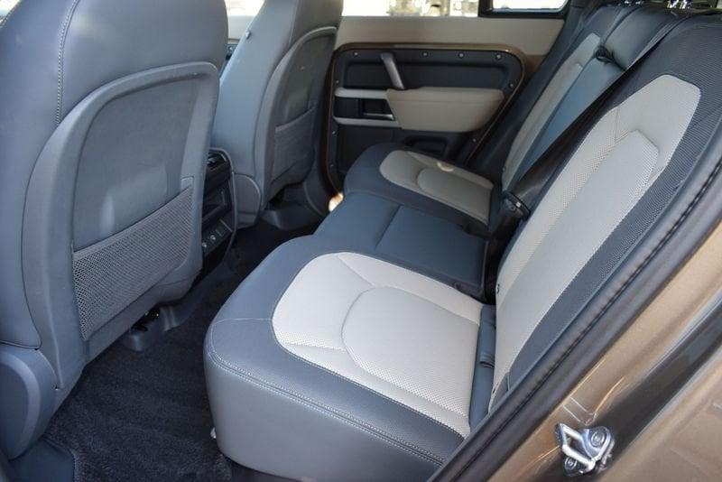 Land Rover Defender Defender 110 3.0D I6 250 CV AWD Auto X-Dynamic S