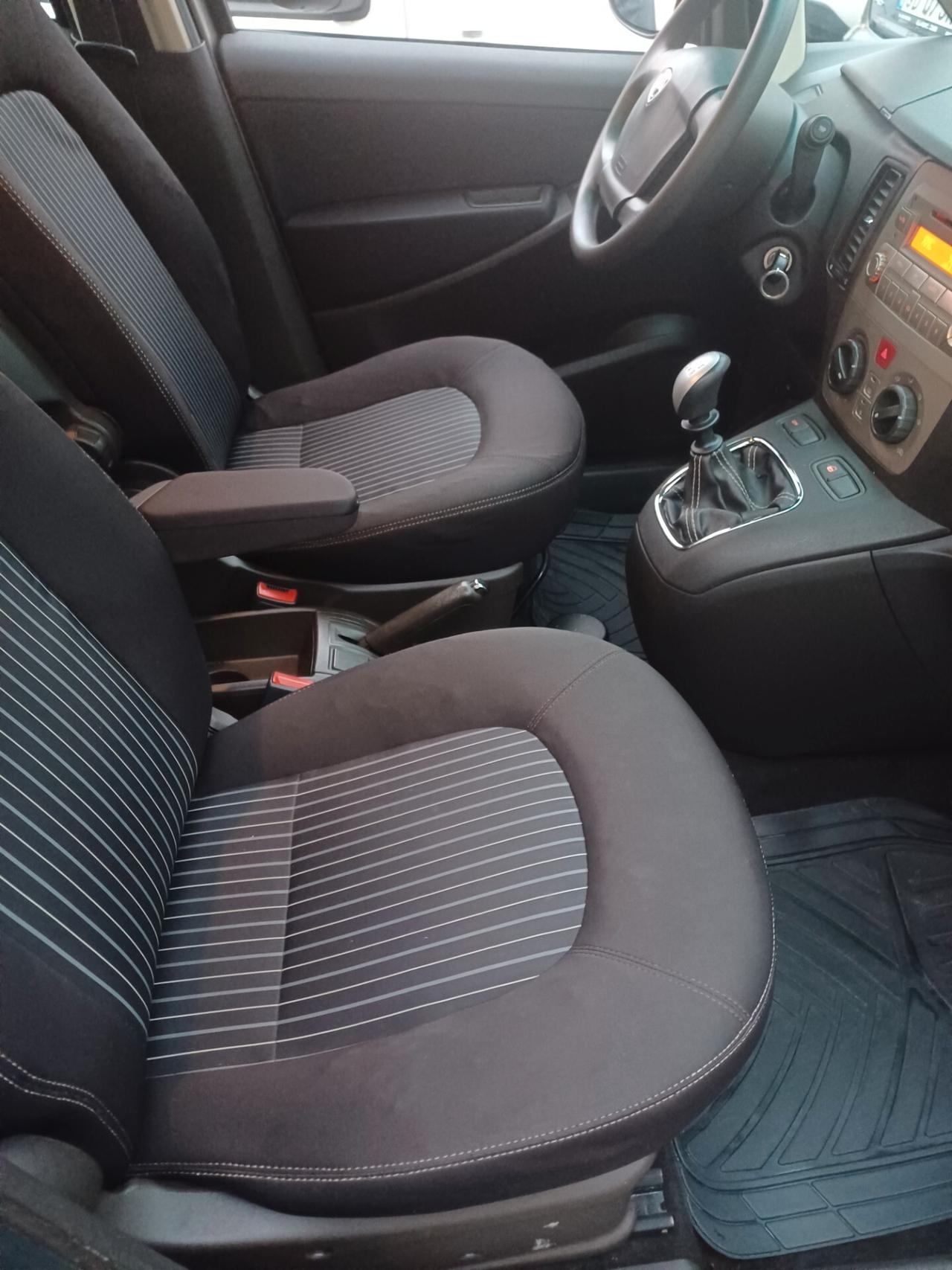 Lancia MUSA 1.4 BENZINA UNICO PROPRIETARIO 2010