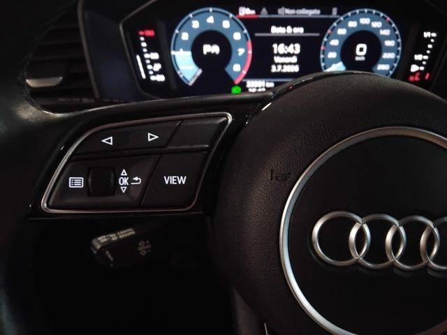 AUDI A1 citycarver 30 TFSI S tronic Identity Contrast
