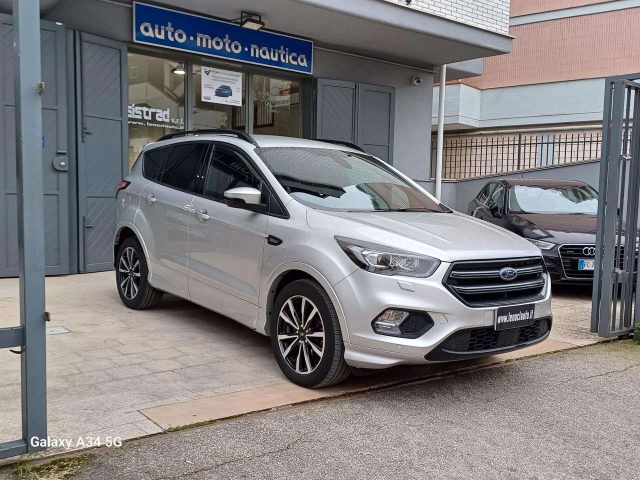 Ford Kuga 2.0 TDCI 120 CV S&S 2WD Powershift ST-Line