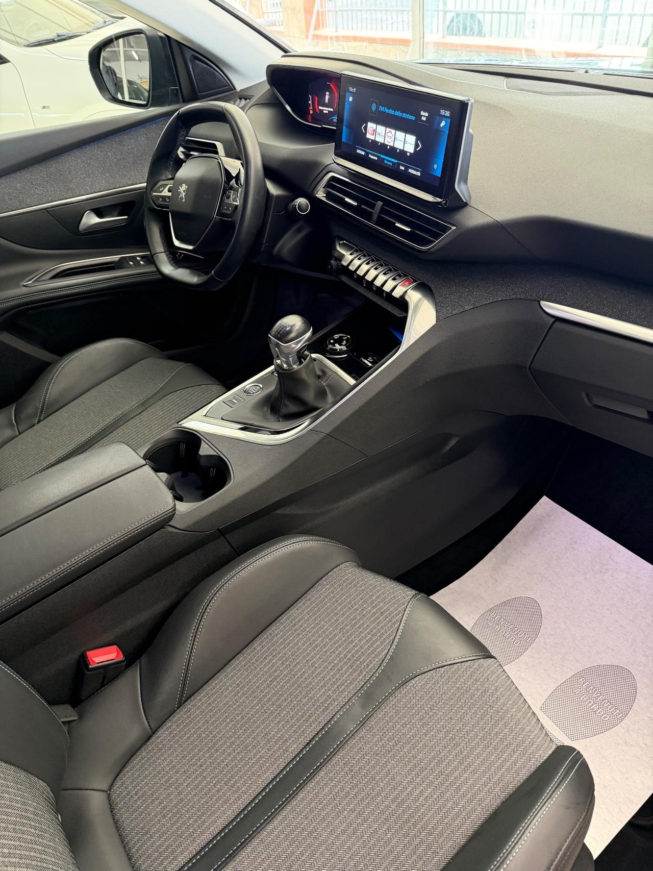 Peugeot 3008 BlueHDi 130 S&S Allure Pack 2022 KM85.000