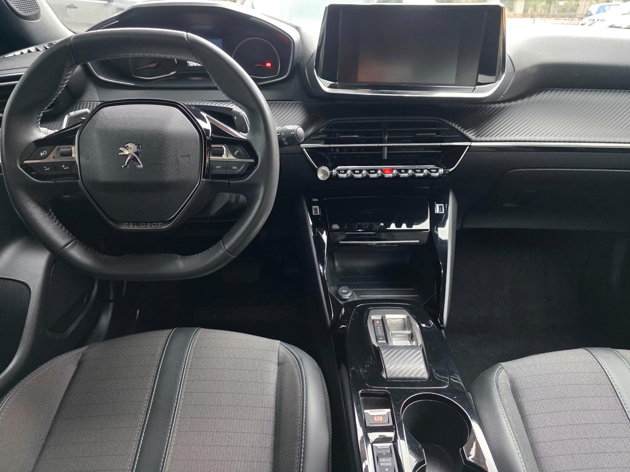 Peugeot 2008 BlueHDi 130 S&S EAT8 Allure