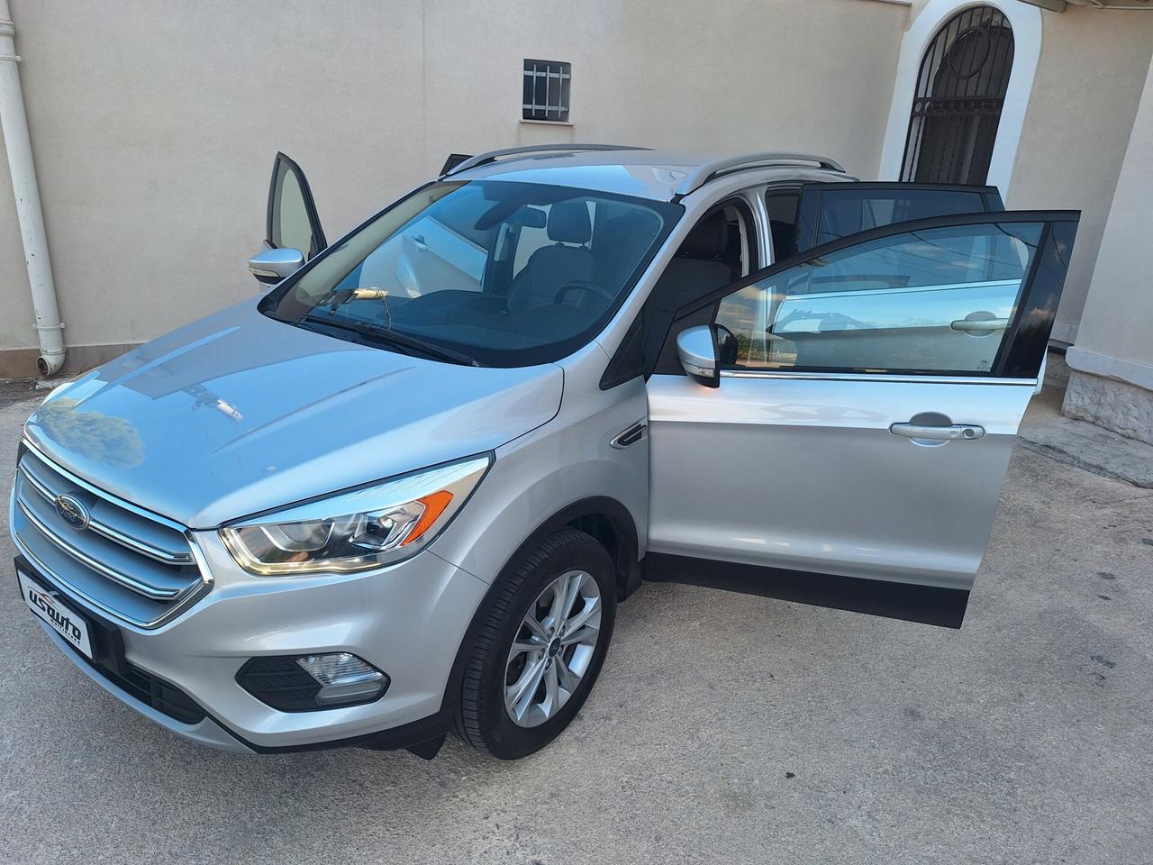 Ford Kuga 1.5 TDCI 120 CV NAVI GANCIO TRAINO