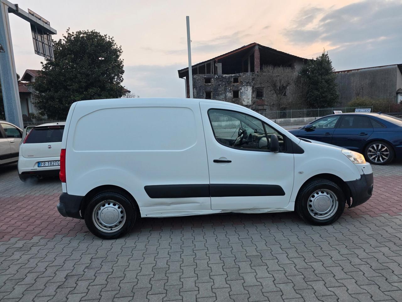 Peugeot Partner 1.6 HDi 90cv vista provata piaciuto