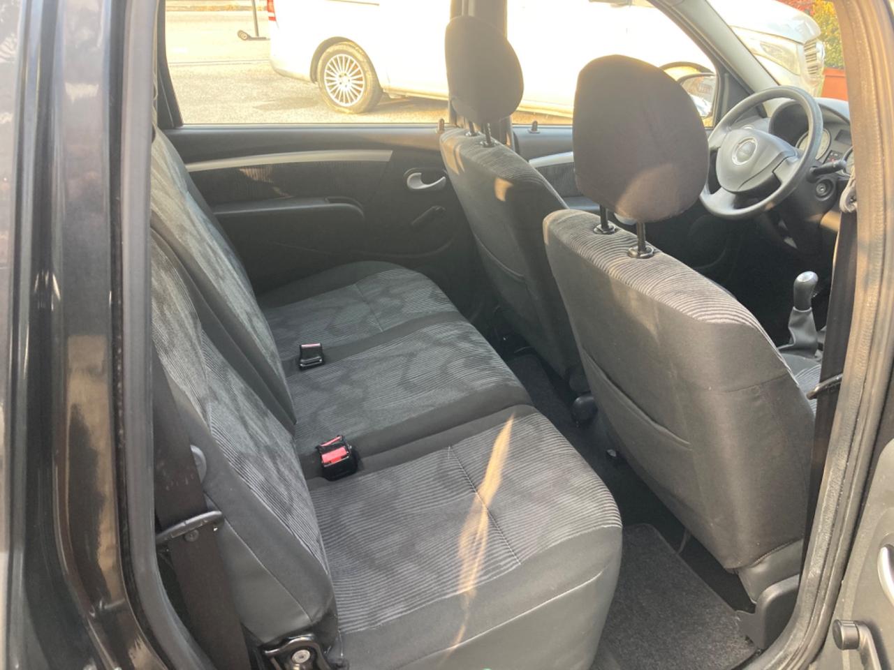 DACIA LOGAN 7 POSTI (KM 98.409)