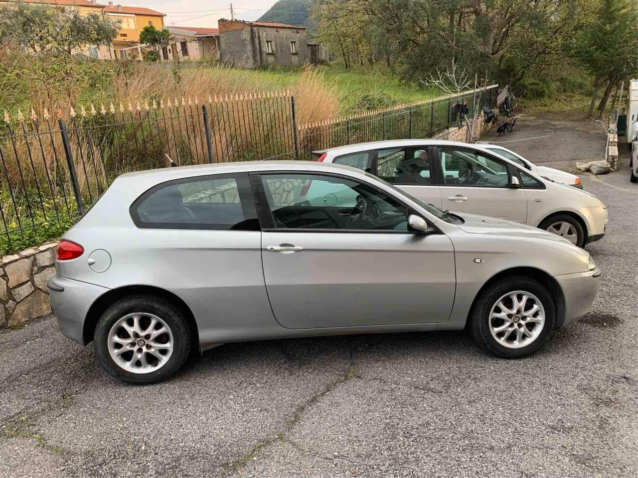 Alfa Romeo 147 1.6i GPL
