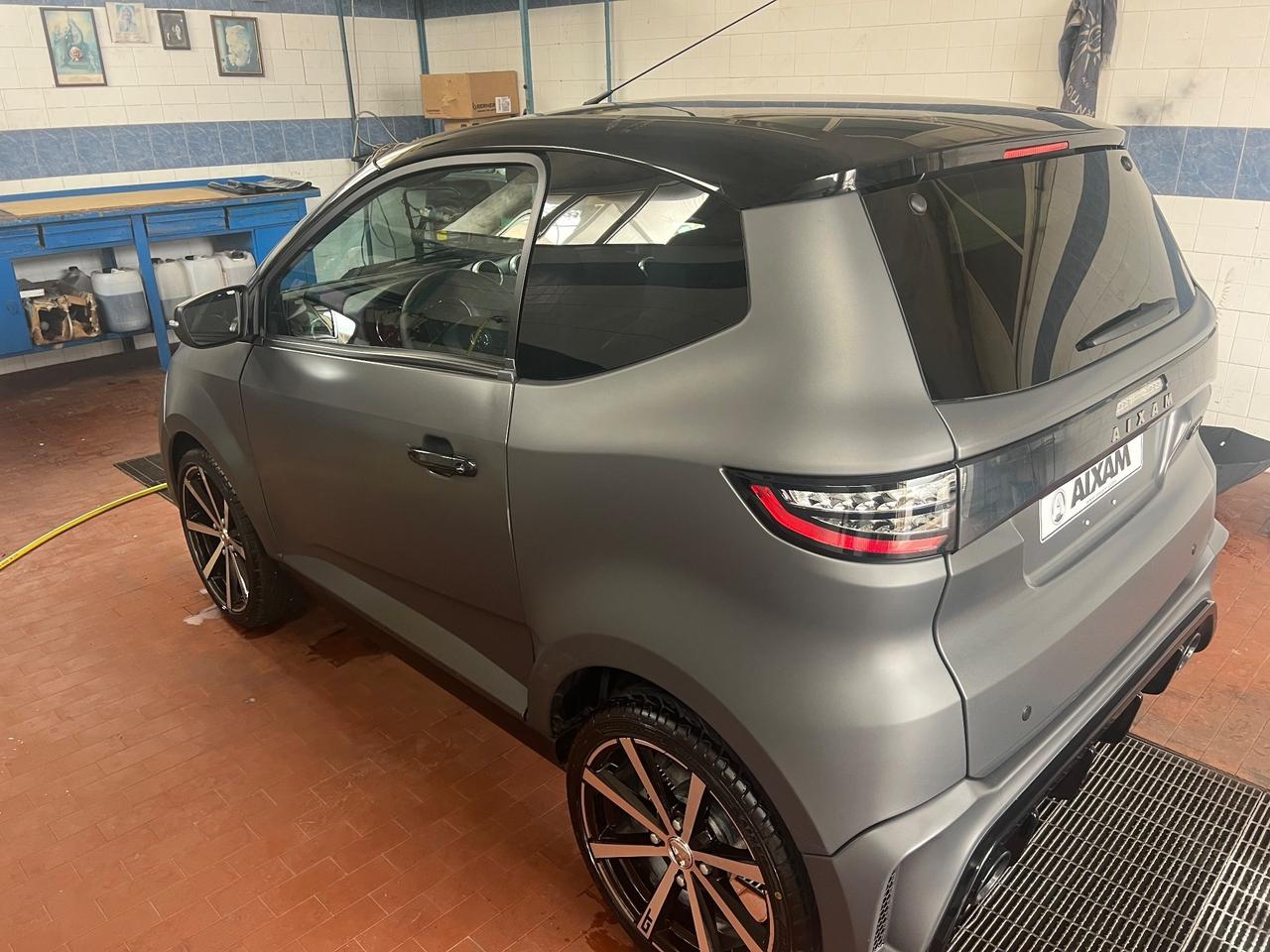 Aixam city Ambiton gto full black matt 2024 7500 km