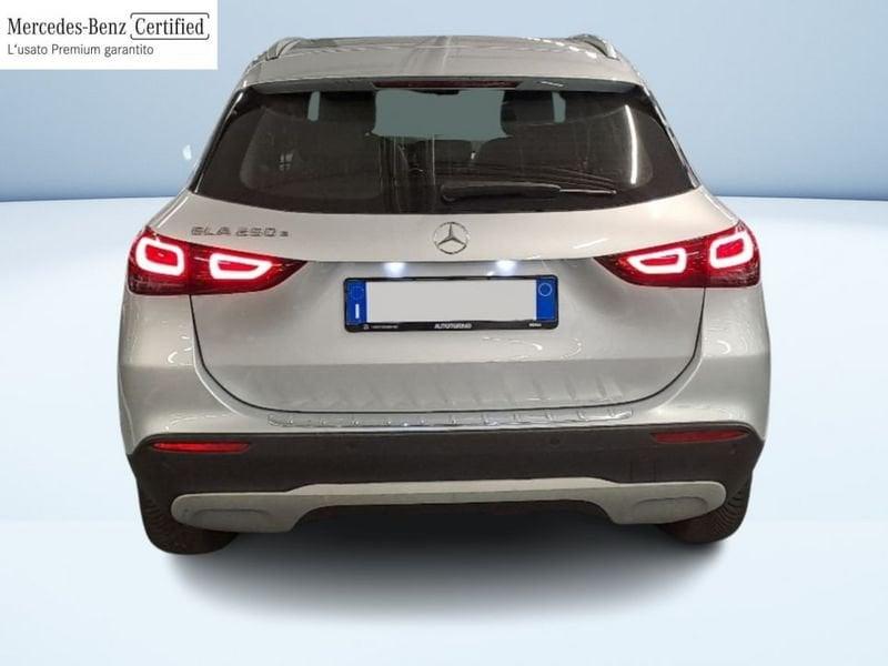 Mercedes-Benz GLA 250 E PHEV (EQ-POWER) BUSINESS EXTRA AUTO