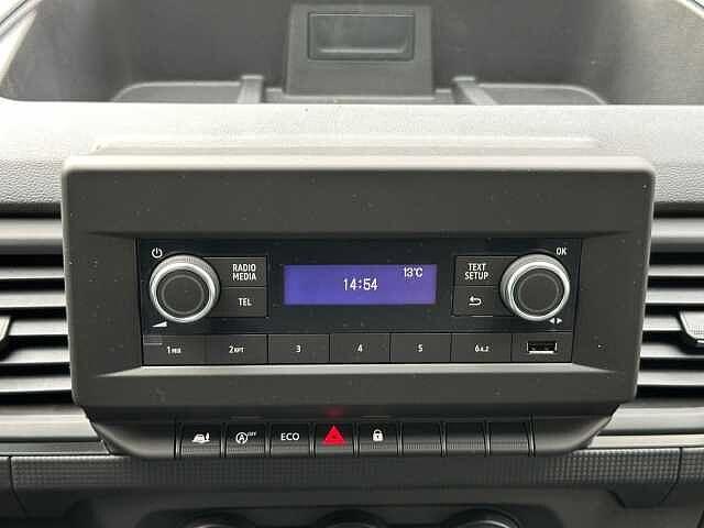 Nissan Primastar 27 2.0 dCi 130CV PC-TN Acenta 9 posti