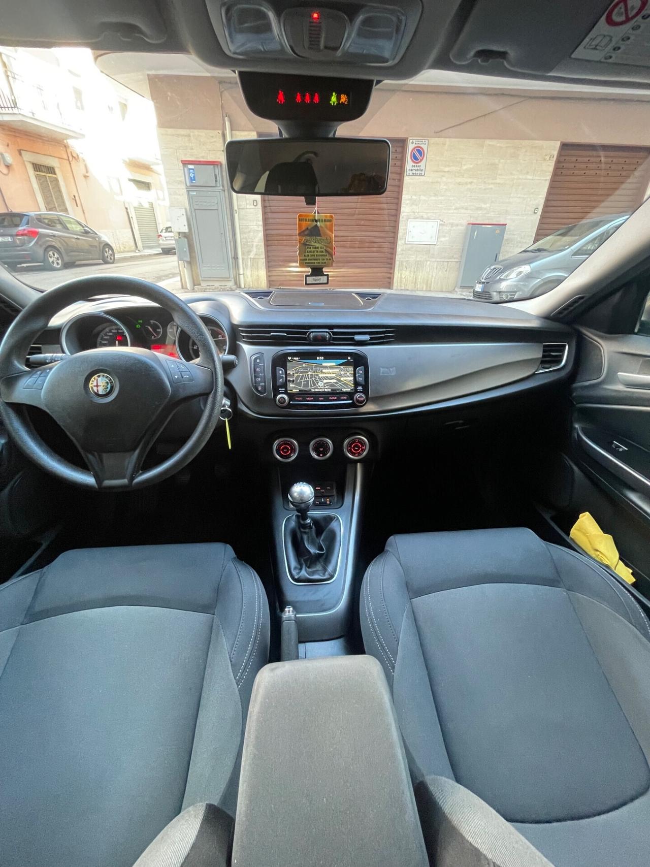 Alfa Romeo Giulietta 1.6 JTDm-2 105 CV Distinctive