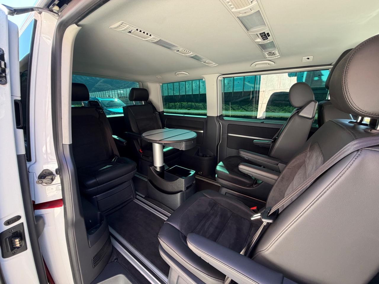 Volkswagen Multivan T6 - BULLI SIX GENERATION GANCIO TRAINO