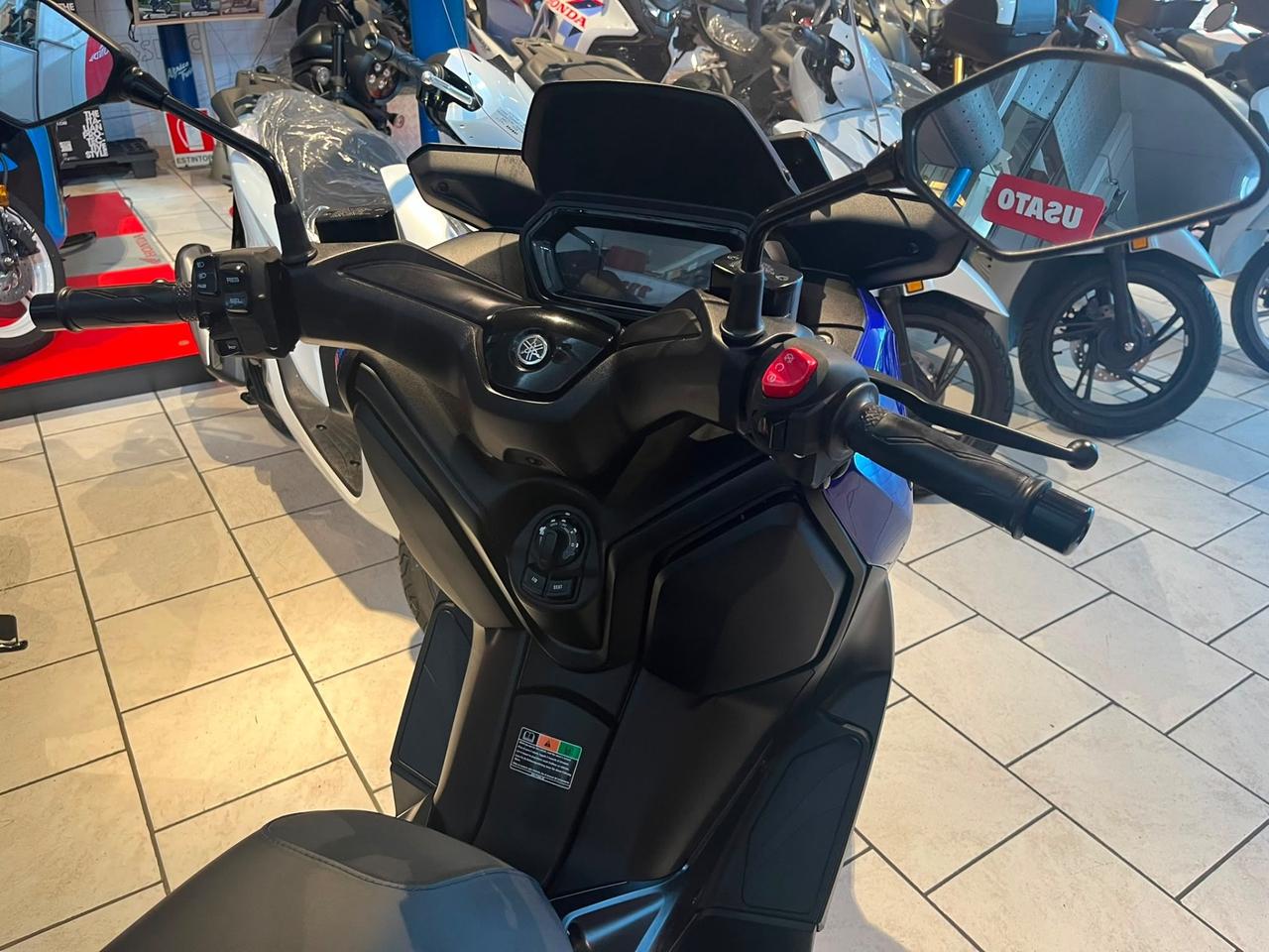 Yamaha X-Max 300