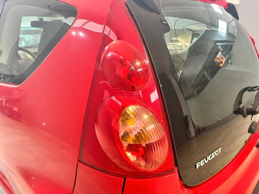 Peugeot 107 1.0 68CV 3p. Plaisir