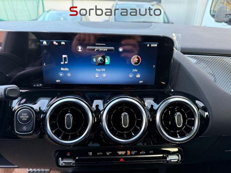 Mercedes-Benz GLA 180 Automatic AMG Line Premium.