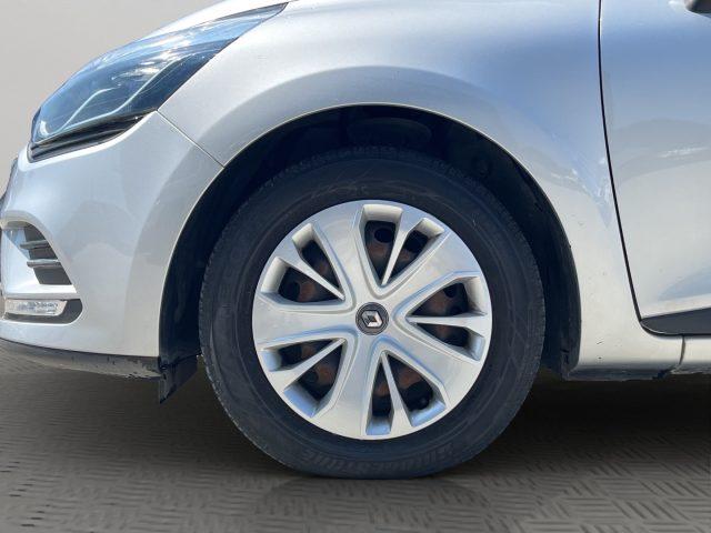 RENAULT Clio 75Cv 12 V Moschino life TCE