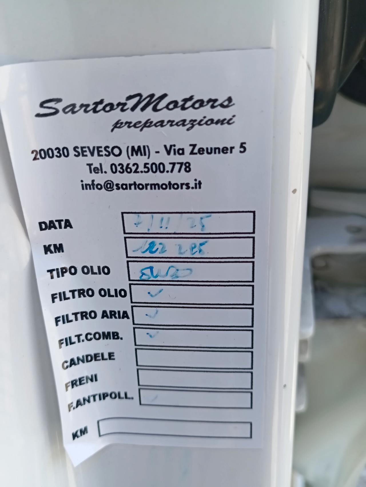 Peugeot 208 1.4 HDi 68 CV 5 porte BLACK pack UNIPRO BEN TENUTA