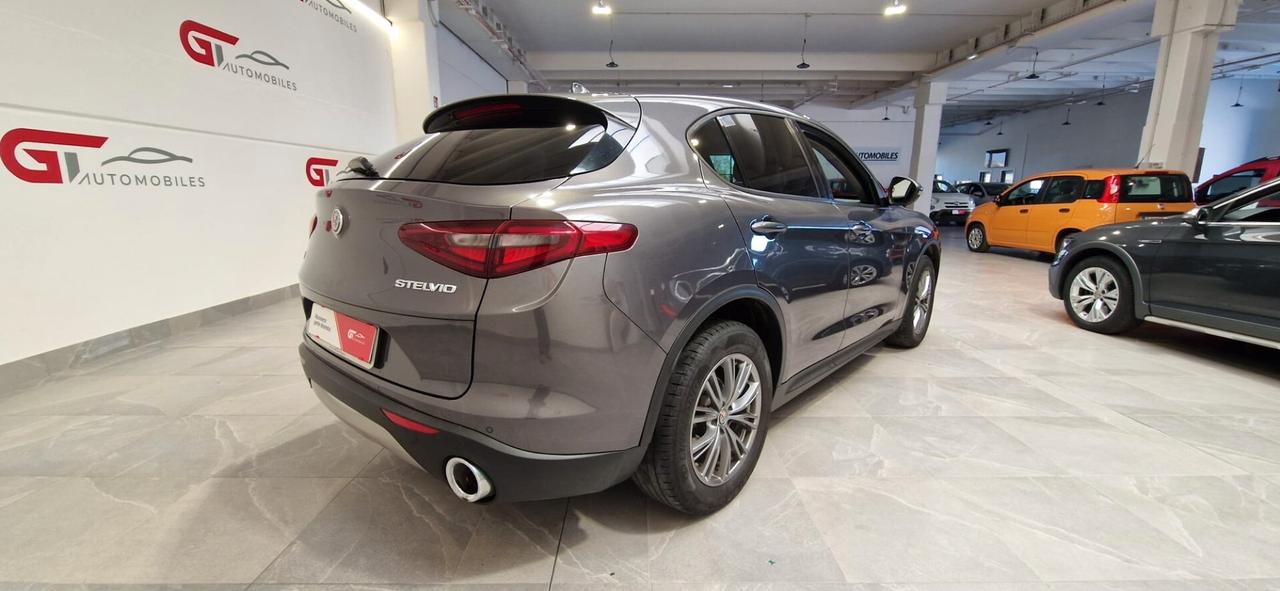 Alfa Romeo Stelvio 2.2 Turbodiesel 210 CV AT8 Q4 Executive