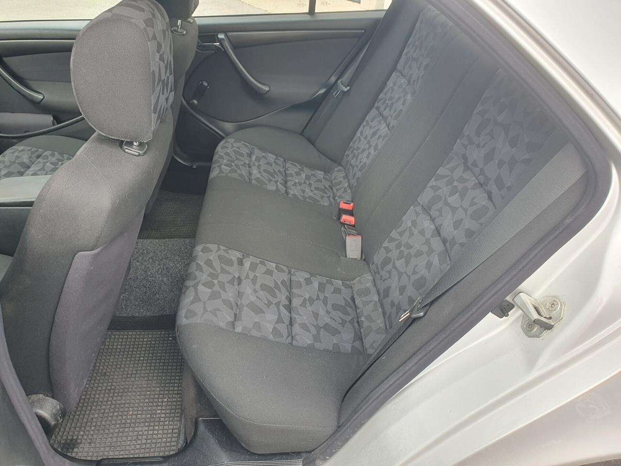 Mercedes-benz C 200 Kompressor 193cv metano 98