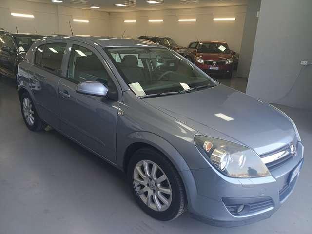 Opel Astra Astra III 2004 5p 1.6 twinport Club