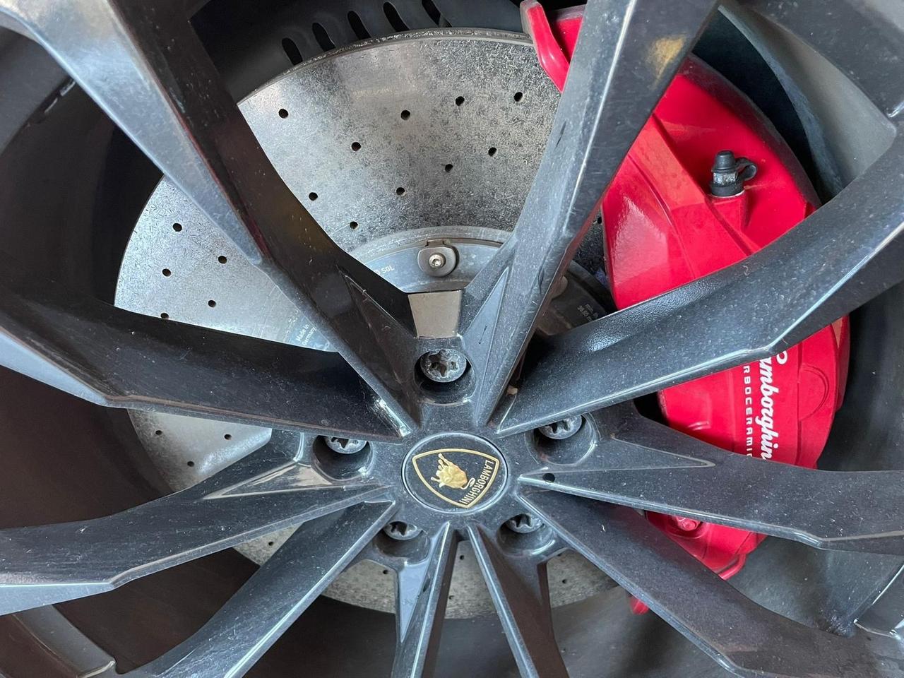 Lamborghini Urus 4.0 accetto permute e finanziamenti iva compresa