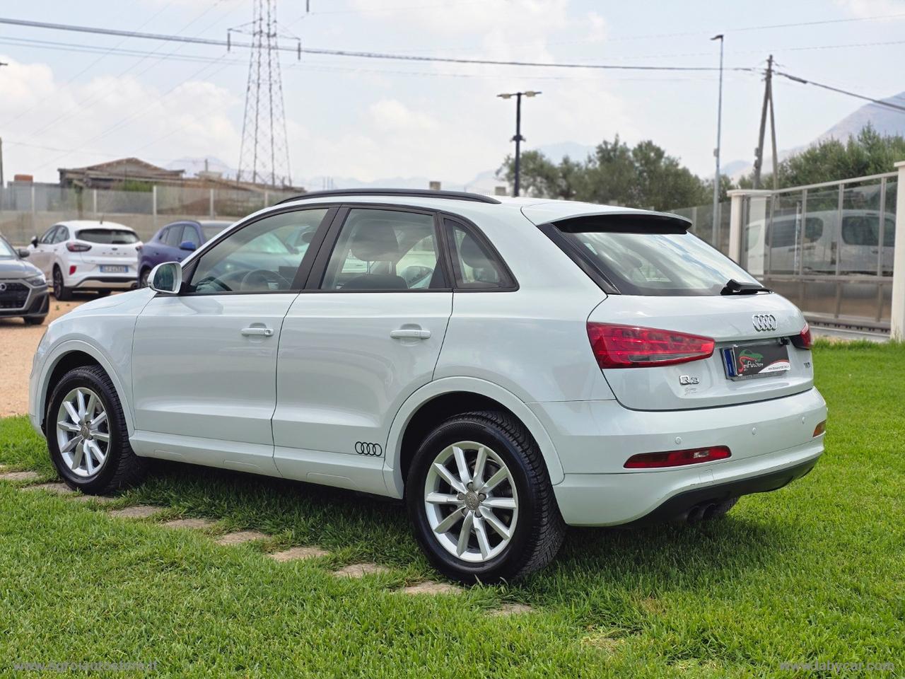 AUDI Q3 2.0 TDI Business