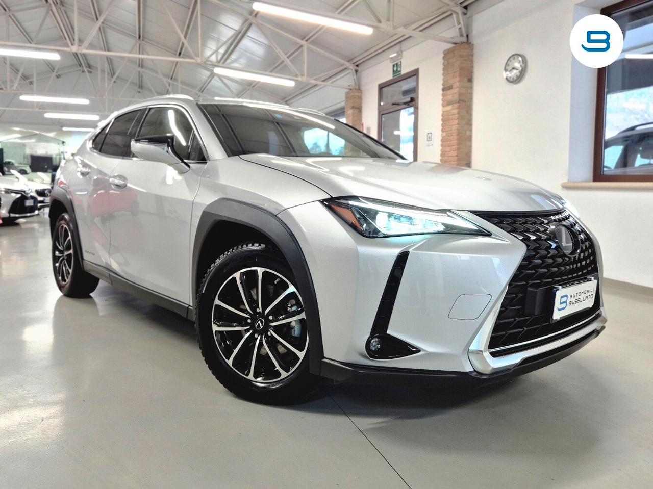 Lexus UX Hybrid Business