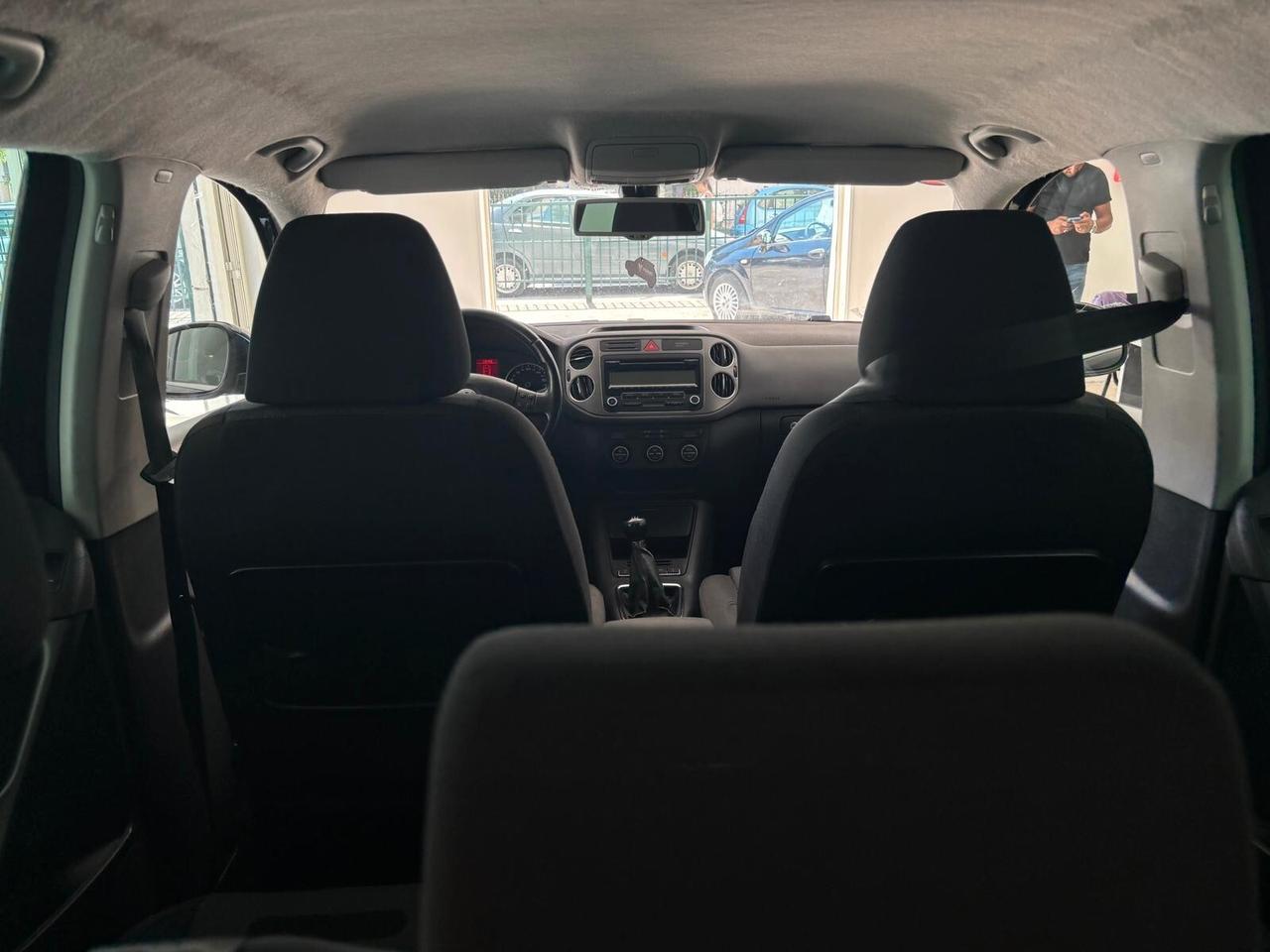 Volkswagen Tiguan 2.0 16V TDI DPF Sport & Style (18°)