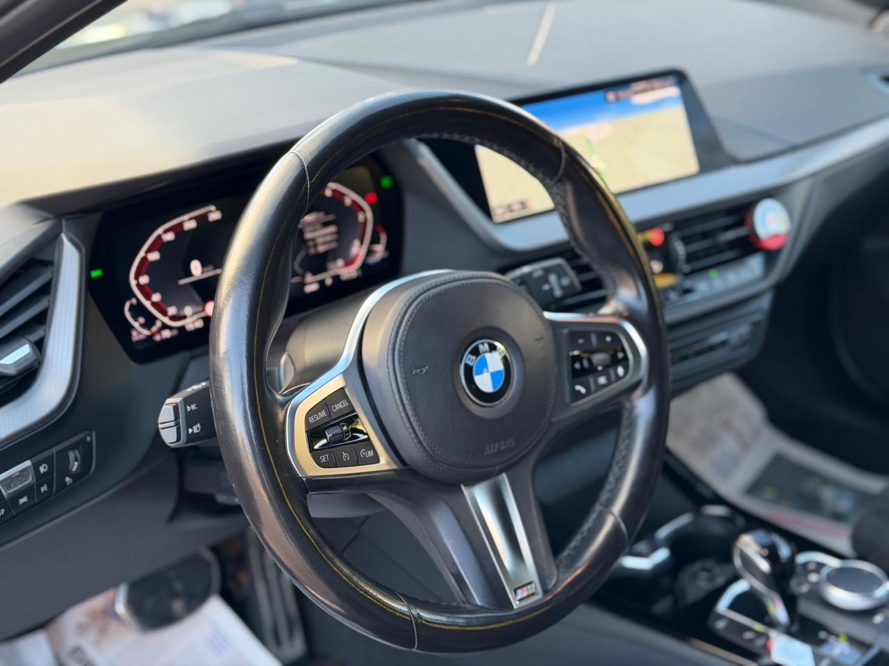 Bmw 116 116d 5p. Msport