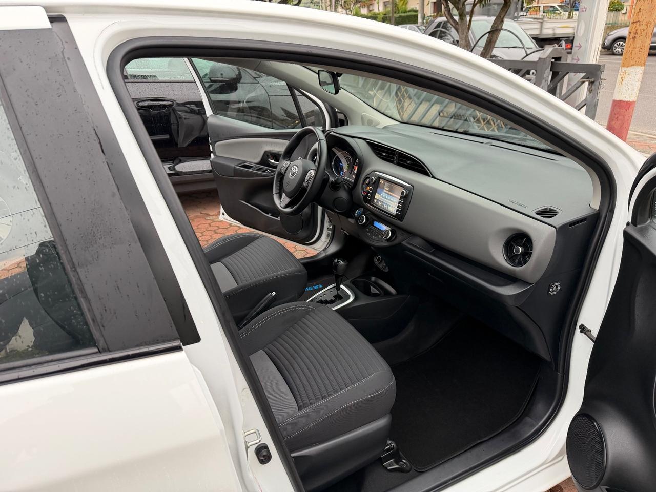 Toyota Yaris 1.5 Hybrid 5 porte Active