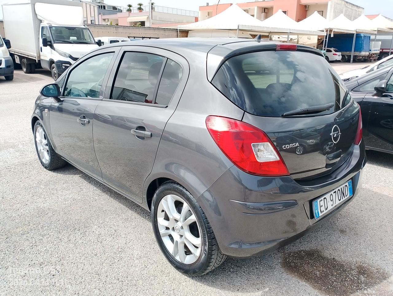 OPEL CORSA 1.2 B/GPL-CASA MADRE