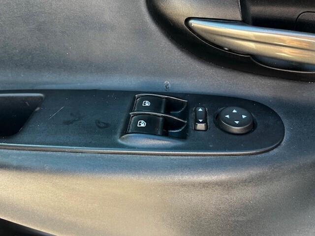 Lancia Ypsilon 1.2 Gold 69cv " BLUETOOTH/ PDC/ MOTORE NUOVO"