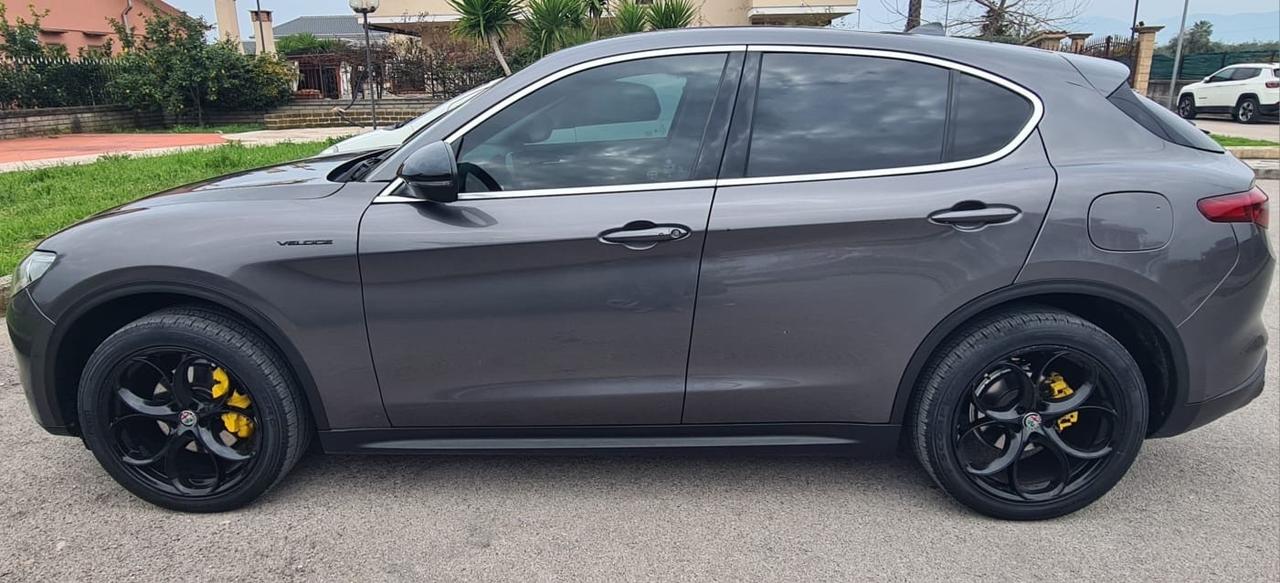 Alfa Romeo Stelvio 2.2 Turbodiesel 210 CV AT8 Q4 Executive