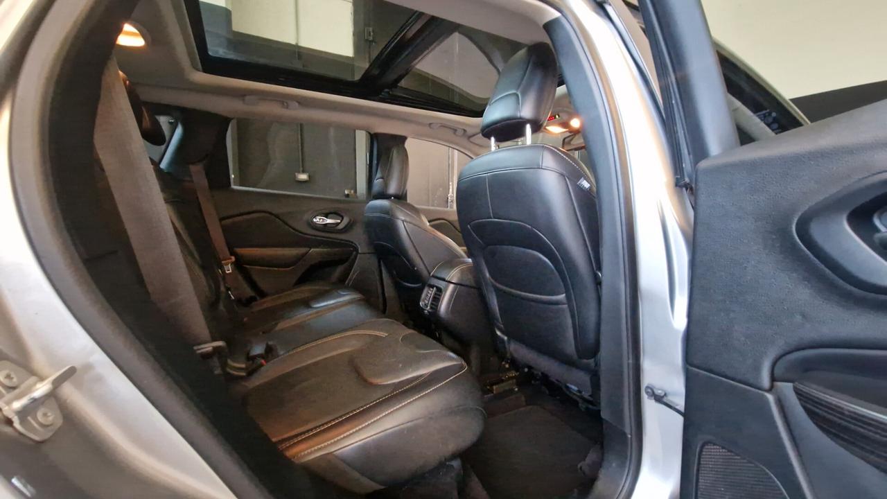 Jeep Cherokee 2.2 Mjt II 4WD Active Drive II Overland