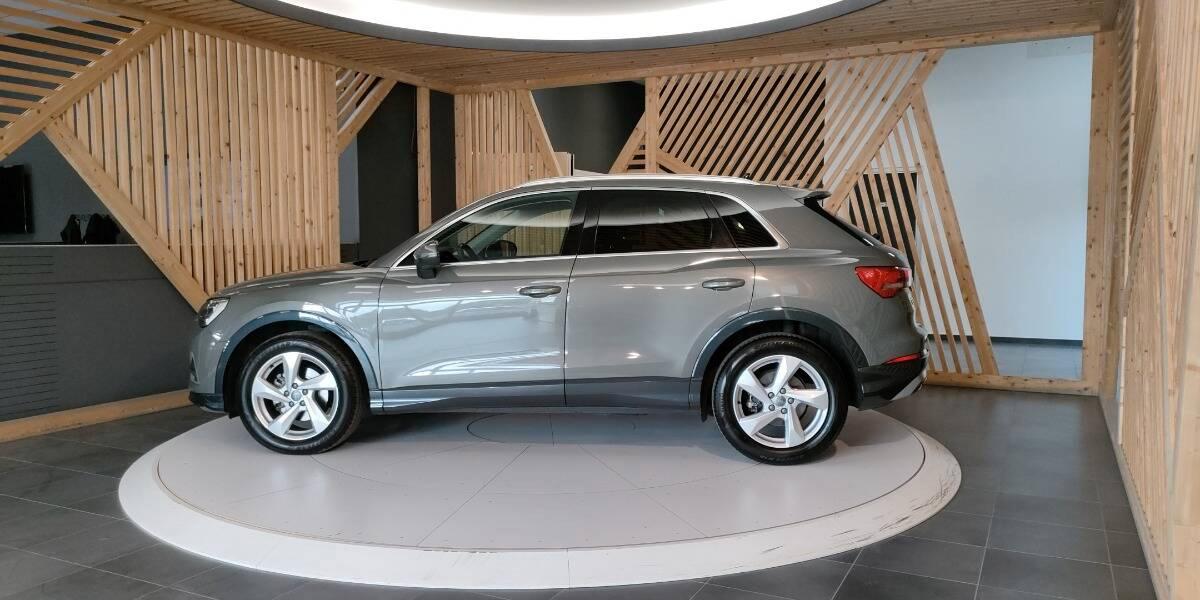 Audi Q3 35 2.0 tdi Business Advanced s-tronic