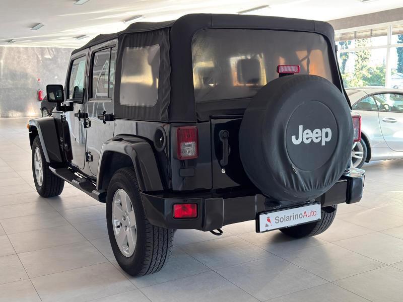 Jeep Wrangler Unlimited 3.8L Sahara auto