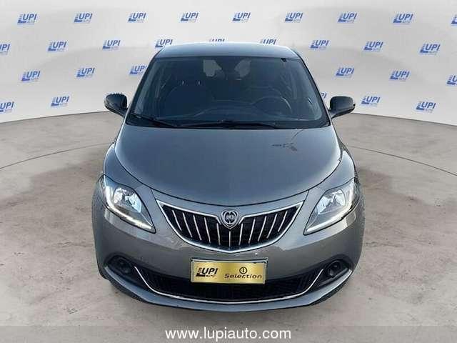 Lancia Ypsilon 1.0 firefly hybrid Silver s&s 70cv
