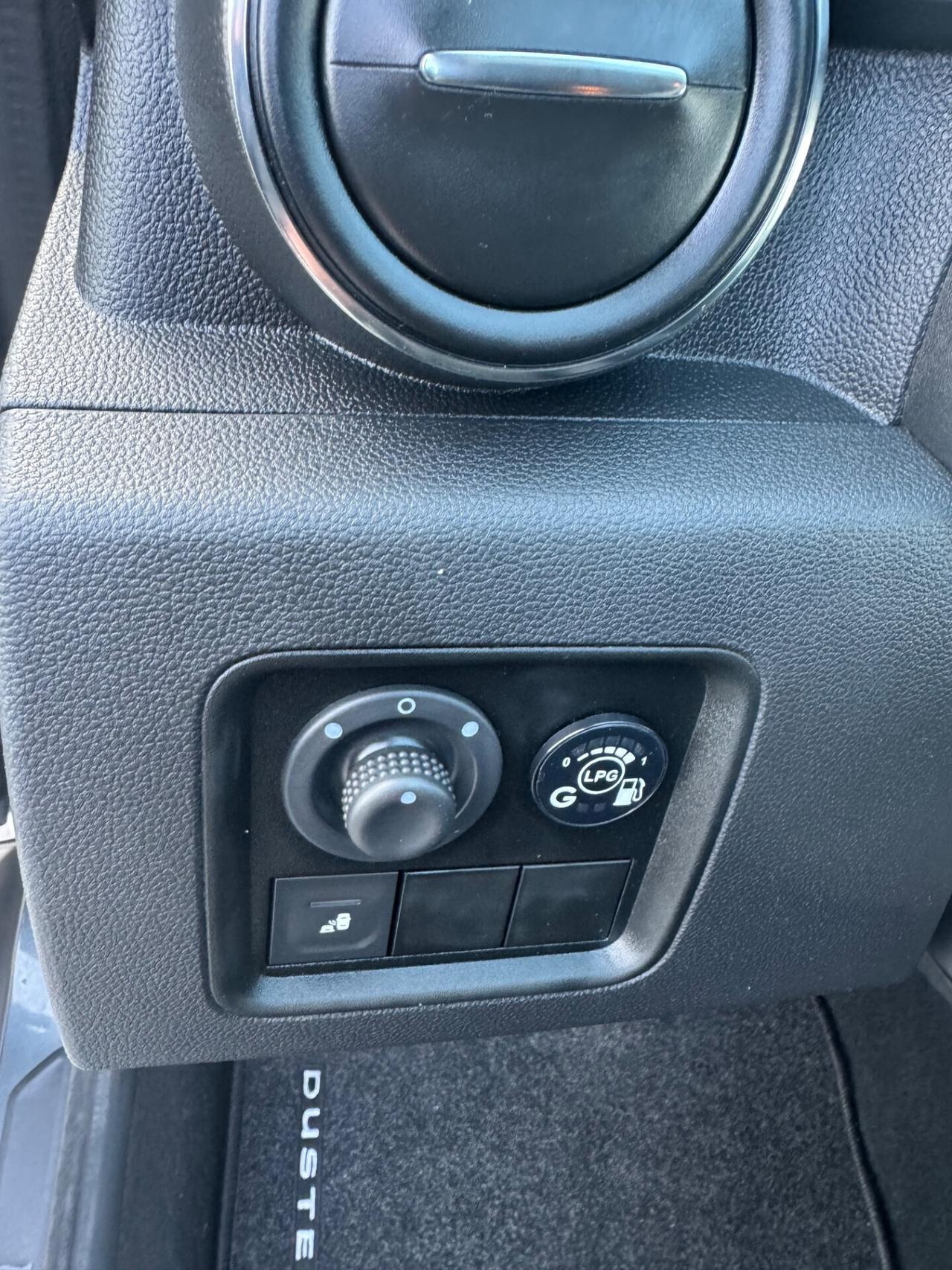 Dacia Duster 1.0 TCe 100 CV GPL 4x2 15th Anniversary