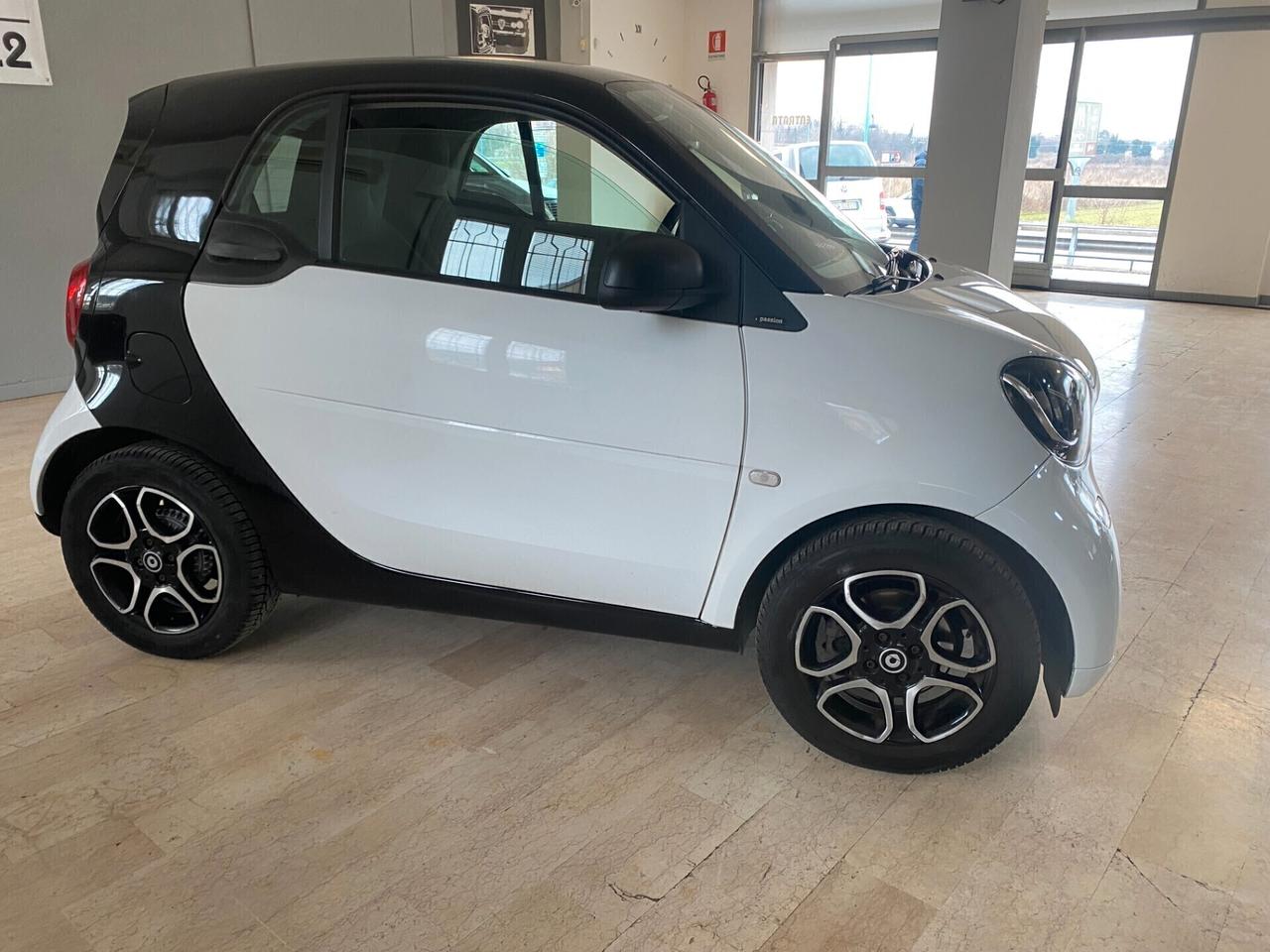 Smart Fortwo 7.0 1.0 Twinamic Prime Per Neopatentati