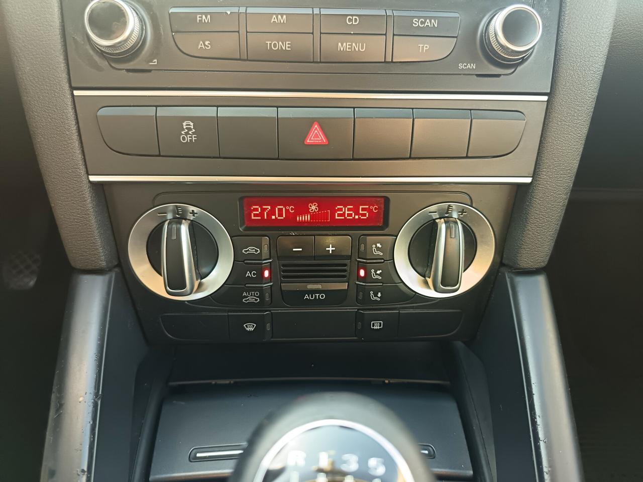 Audi A3 1.6 TDI 90 CV CR Attraction MOTORE REVISIONATO A KM 250.000