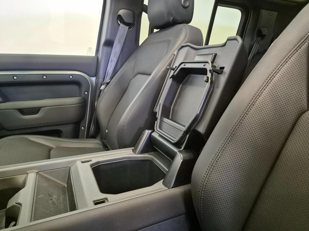 Land Rover Defender 110 3.0d i6 mhev X-Dynamic awd auto N1 - Acc/Lim - Carplay - Tetto