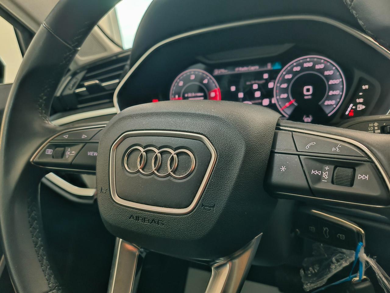 Audi Q3 35 TDI S tronic Business