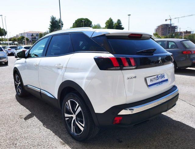 PEUGEOT 3008 BlueHDi 130 S&S Allure