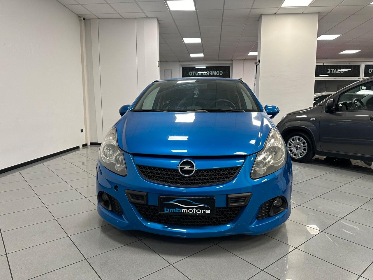 Opel Corsa 1.6 T 192CV 3 porte OPC