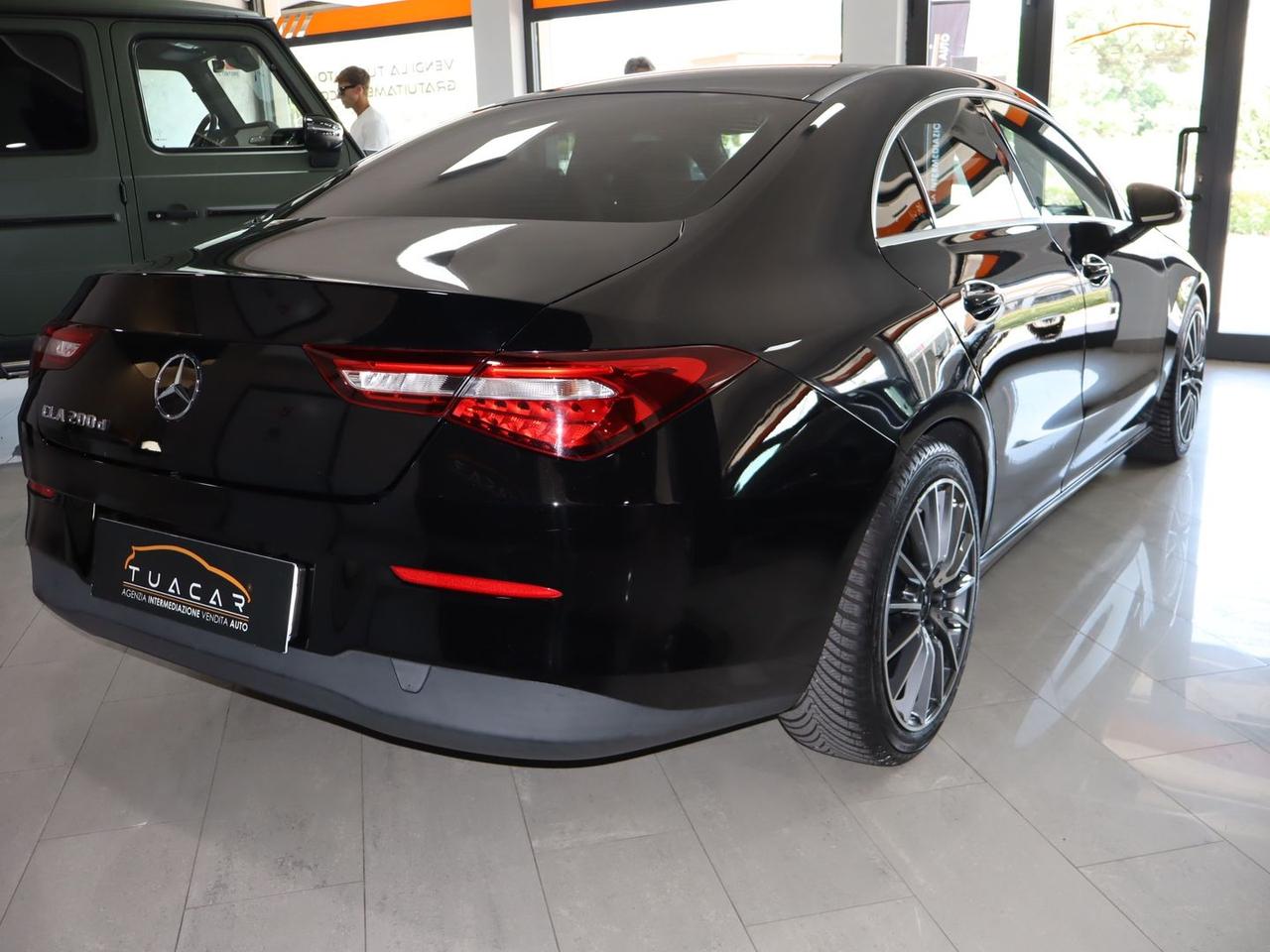 Mercedes-Benz CLA 200 Business Line CLA 200 #10989