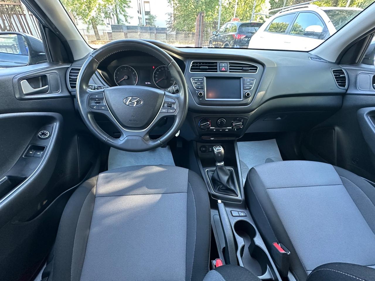 Hyundai i20 1.2 5 porte Connectline