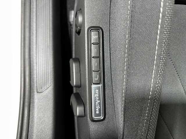 Volkswagen Golf 8ª serie 1.4 TSI eHYBRID 204 CV DSG Style