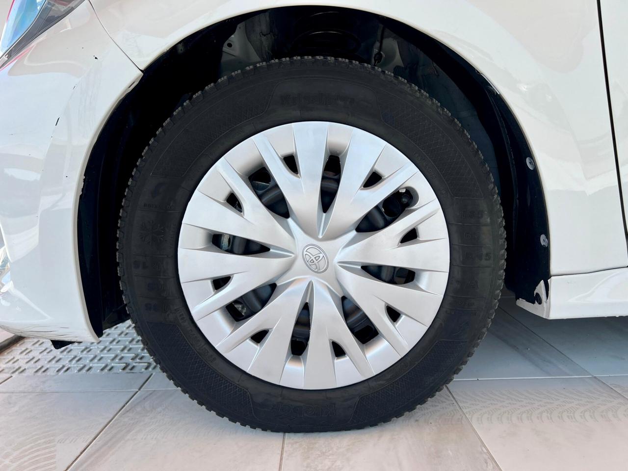 TOYOTA Yaris 4ª serie Yaris 1.5 Hybrid 5 porte...