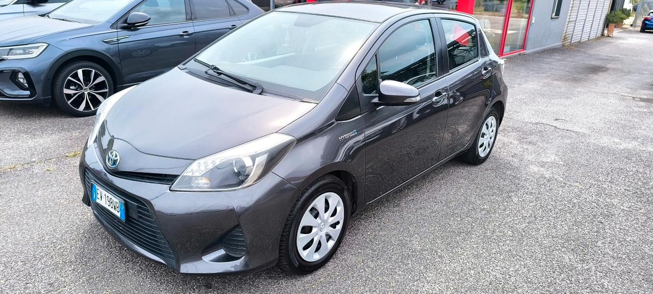 Toyota Yaris 1.5 Hybrid 5 porte Lounge CAMERA NAVI BI-ZONA